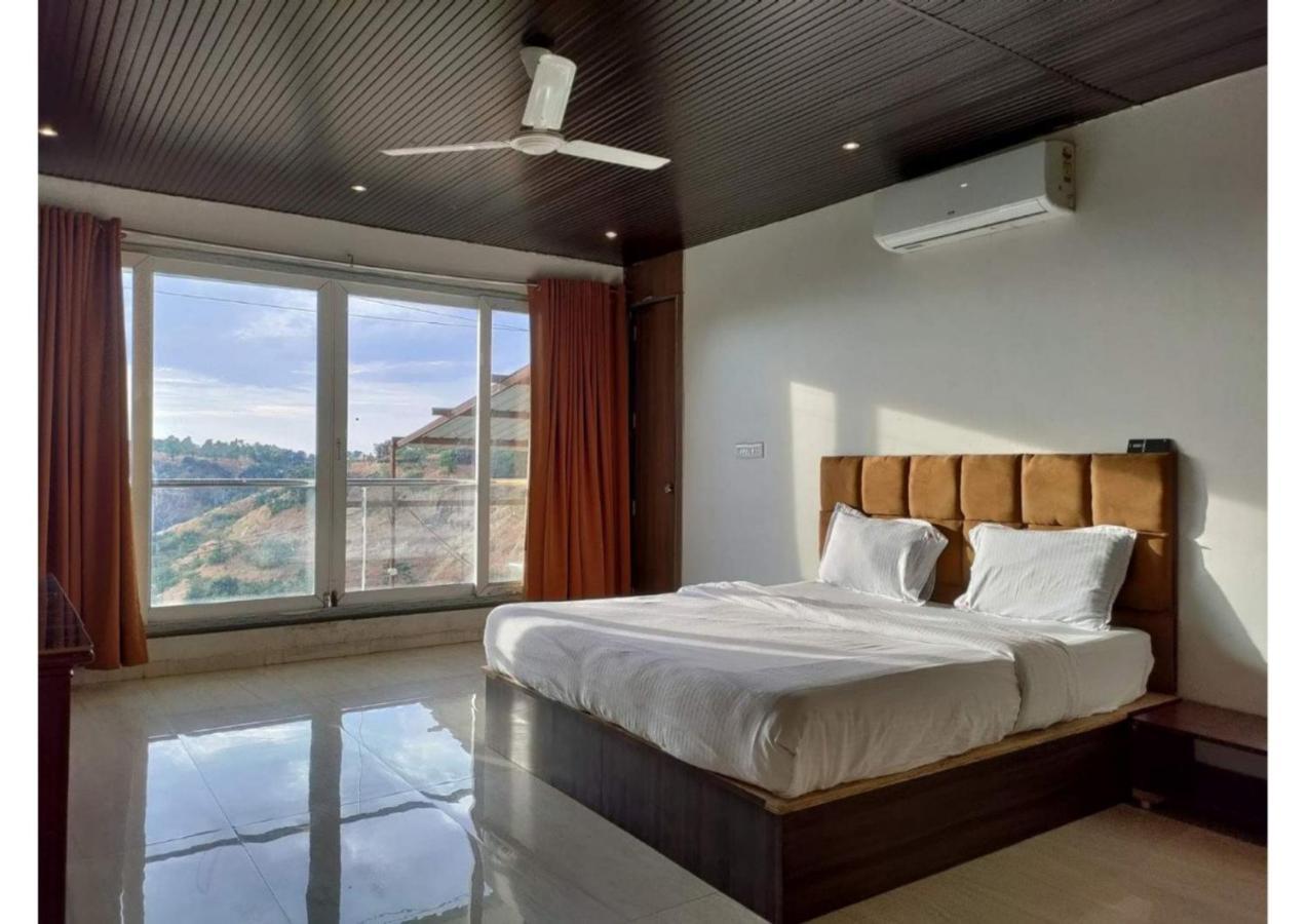 Air Infinity Casa Pool 5Bhk Villa Igatpuri Exterior photo